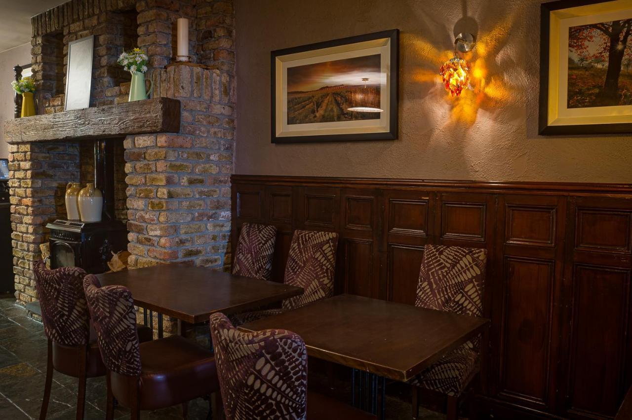The Carraig Hotel Carrick-on-Suir Buitenkant foto